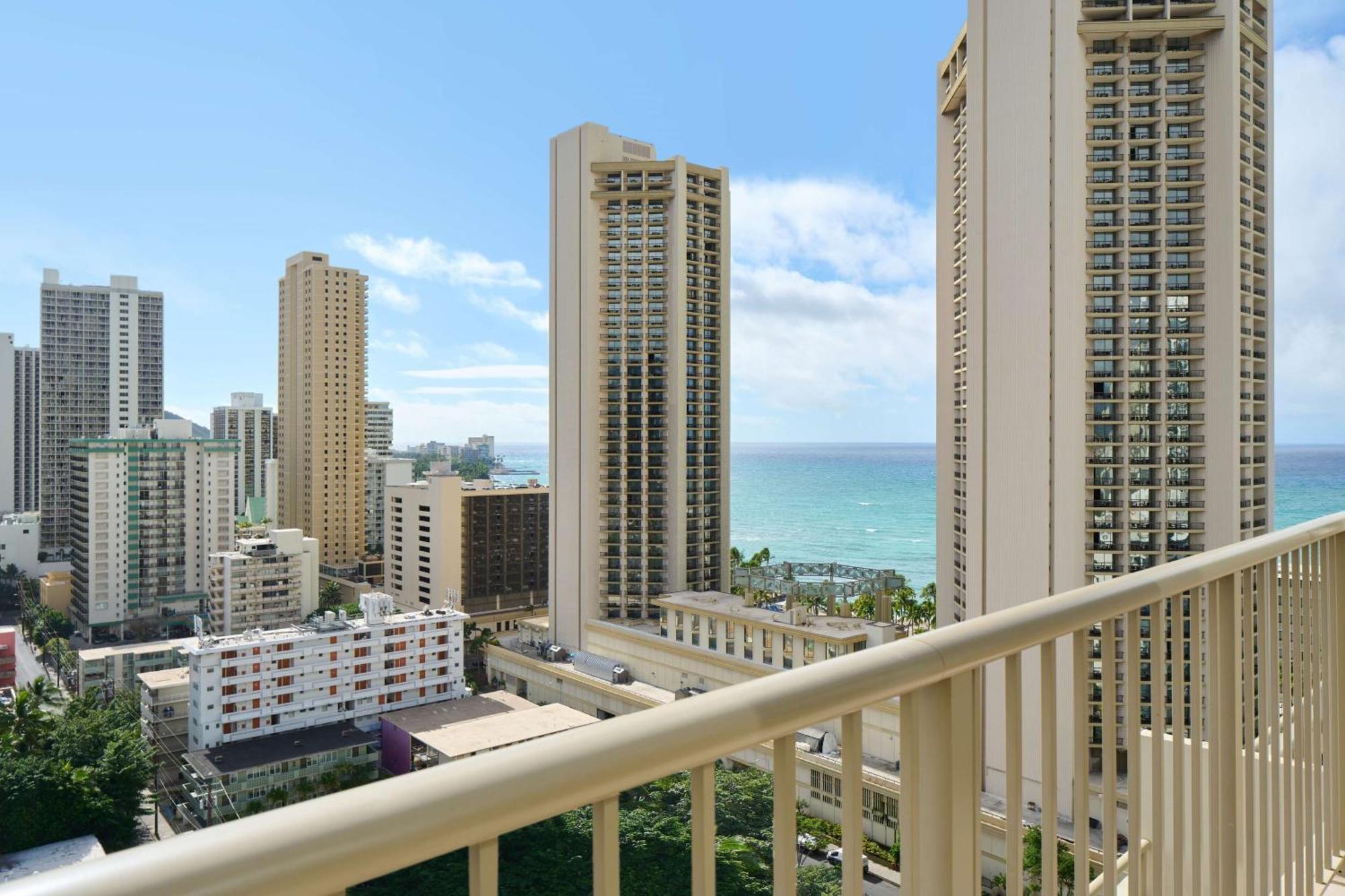 Ohana Waikiki East By Outrigger Honolulu Exterior photo